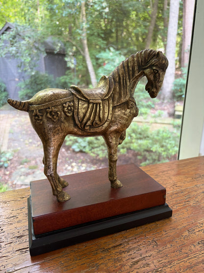 Gorgeous Bombay & Co. horse figurine on wood base!