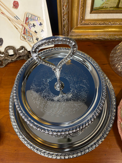 Beautiful Irvinware double serving tray with handle!