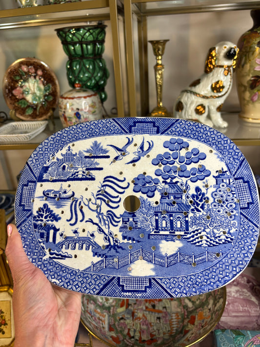 Gorgeous antique Blue Willow strainer!