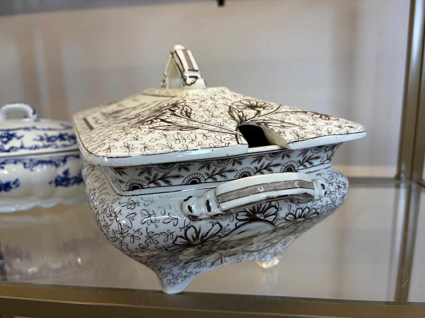 Stunning antique Ridgways brown transferware lidded tureen featuring birds! As is!