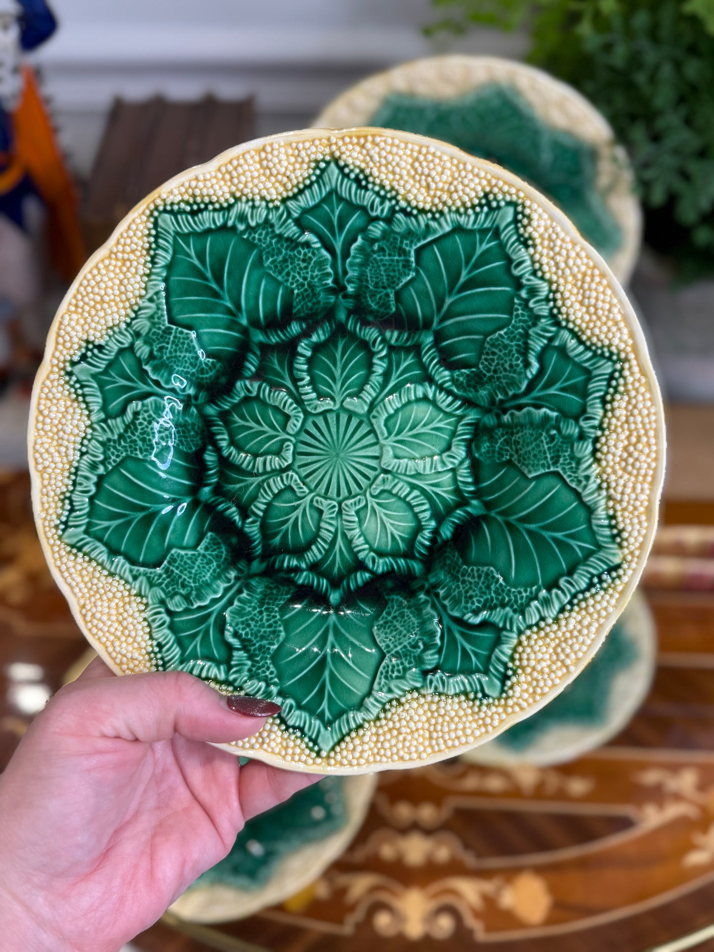 Set of (4) Antique Wedgwood Cauliflower Plates - 1920s English Majolica /Green Cauliflower Leaf Pattern