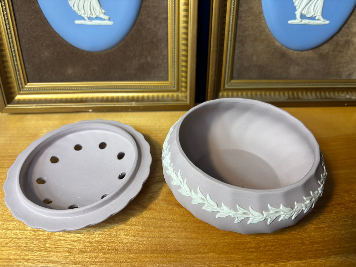 Wedgwood Jasperware lilac potpourri lidded dish!