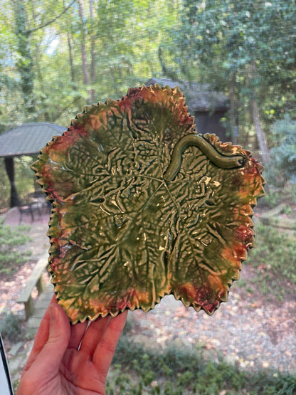 Lovely Bordallo Pinheiro leaf! 4 available; sold separately!