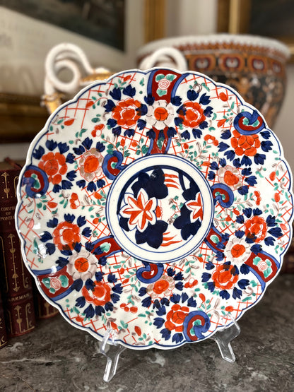 Live 09/15 Antique Hand Painted Imari Verte Scalloped Charger