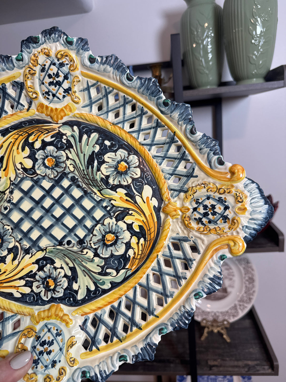 Hand-Painted Caltagirone Italian Majolica Pierced Centerpiece Platter 14X16"