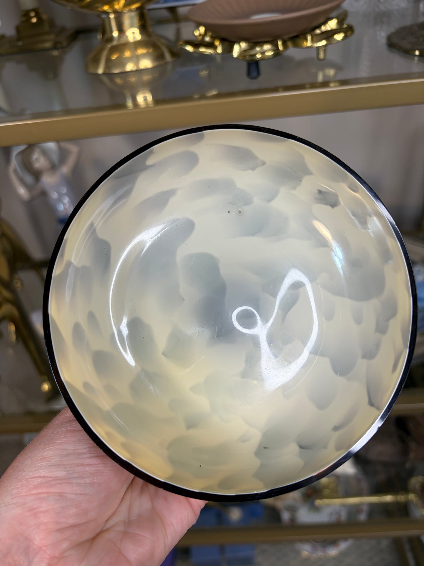 Beautiful lidded tortoise style round glass!