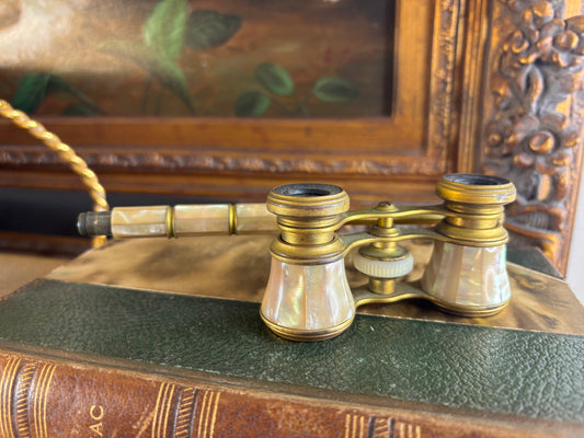 Antique French Paris Opera glasses with mother of pearl and handle! As is!