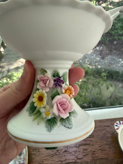 Lovely Lefton porcelain bird bath with flowers!