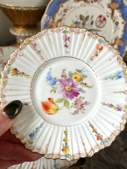 Antique Set of 8 Richard Klemm Dresden Pleated Hand-Painted Floral Petite Bowls And Plates c. 1890–1916