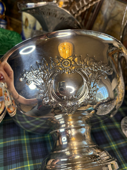 Vintage Oneida Silver Plate Champagne Bowl / Centerpiece | Ornate Floral Cartouche | 12”D |