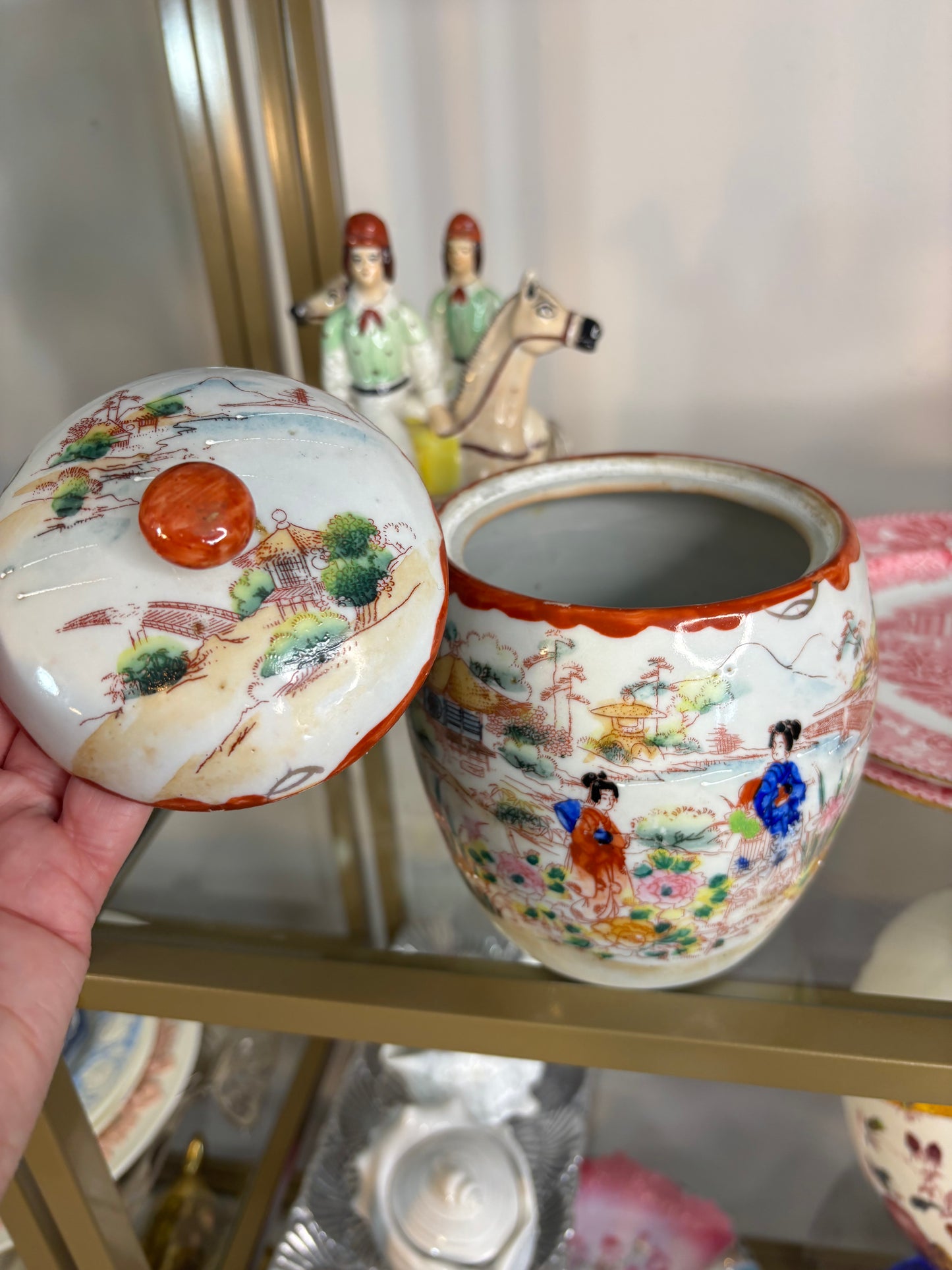 Sweetest Geisha biscuit jar!