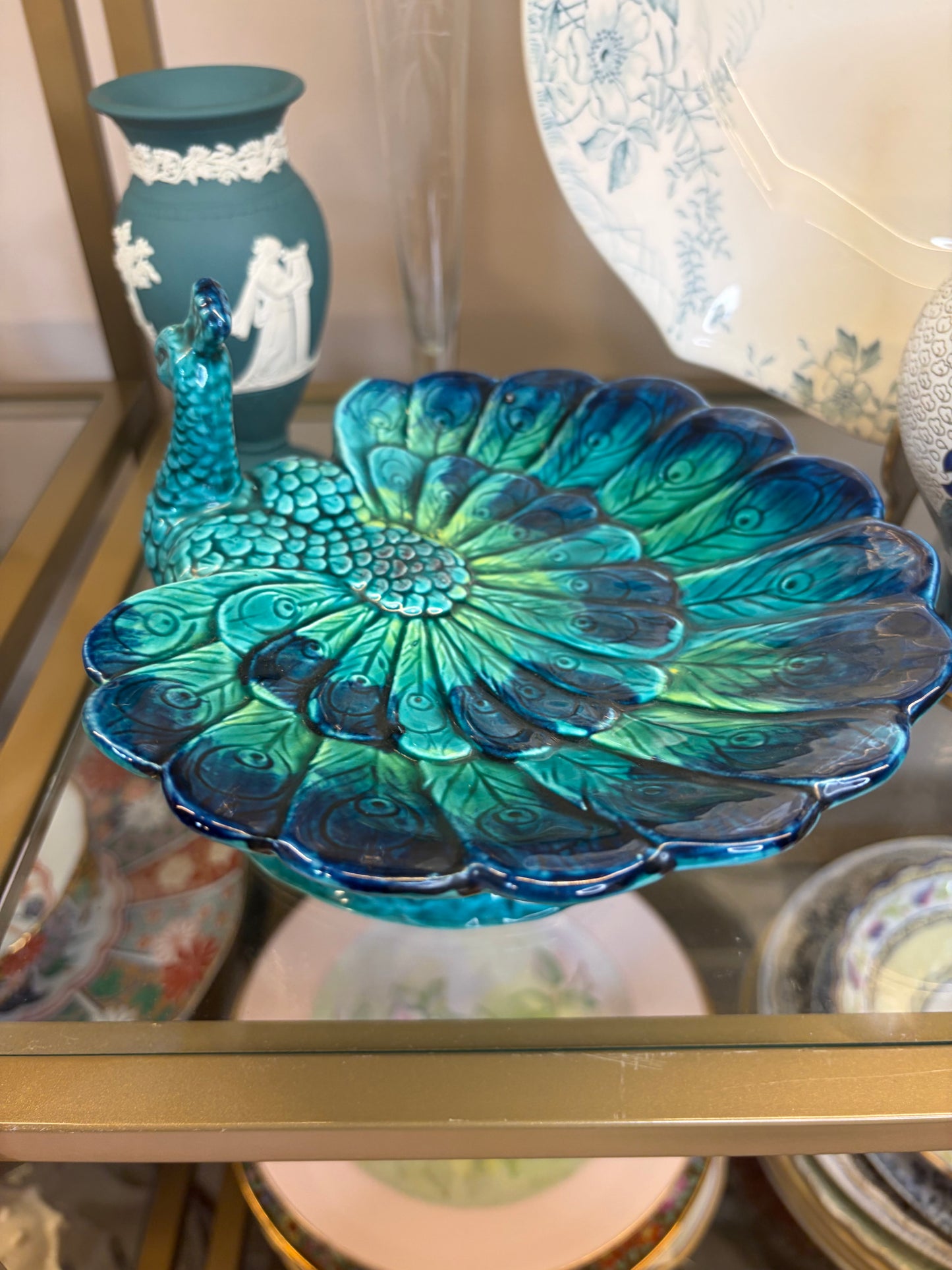 Gorgeous peacock figurine!