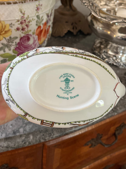 Live 08/04 Vintage Crown Staffordshire “Hunting Scene” Fine Bone China Gravy Boat with Underplate | England | Circa 1970s–1990s