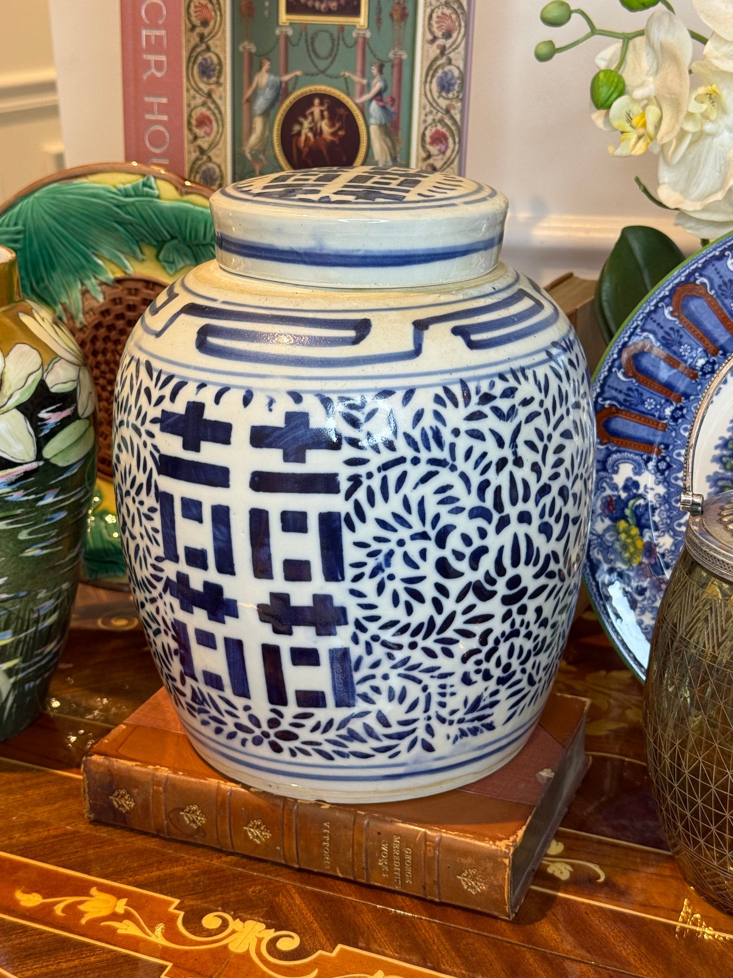 Vintage Blue & White Double Happiness Ginger Jar with Lid 9.5” Tall Chinese Porcelain