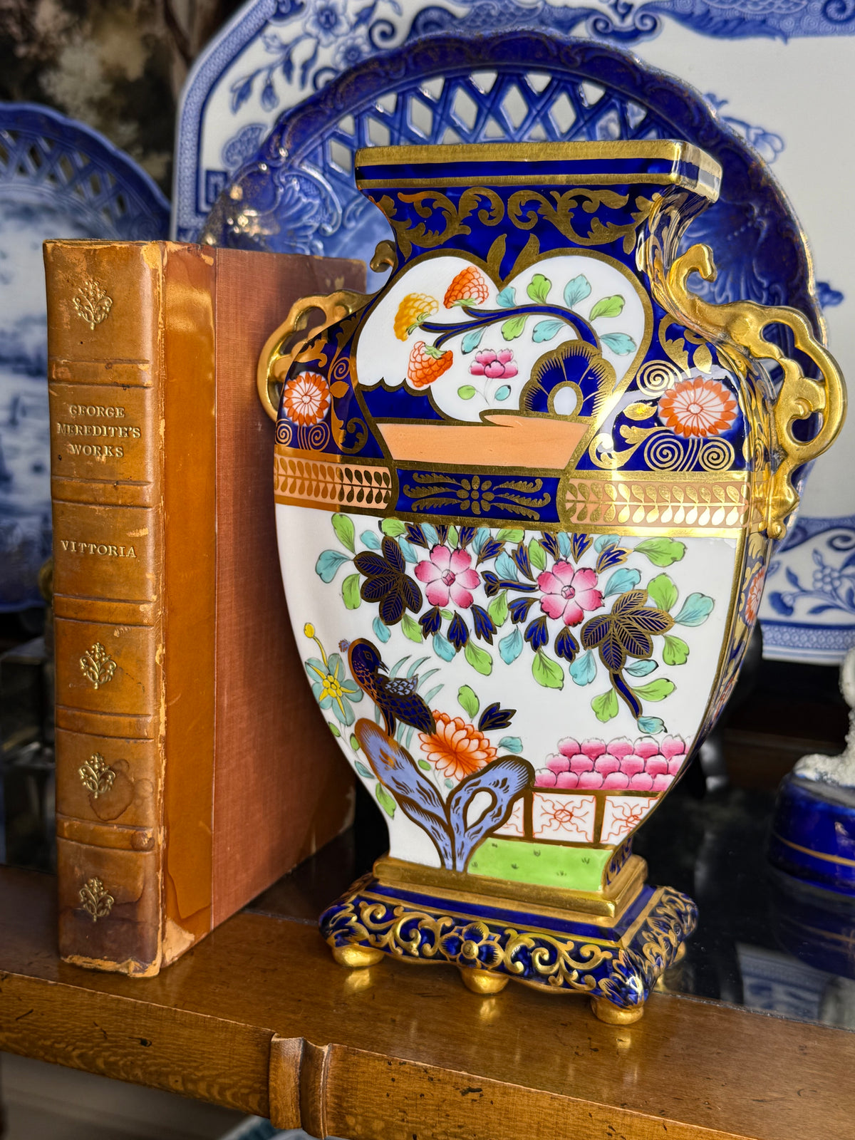 Antique 8.5” Tall Spode Copeland Pattern 3801D Imari Porcelain Urn/Vase, c. 1890s