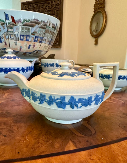 Antique Wedgwood Smear-Glazed Stoneware Egyptian Revival Teapot with Lavender Sprigged Grapes, c 1820-1840