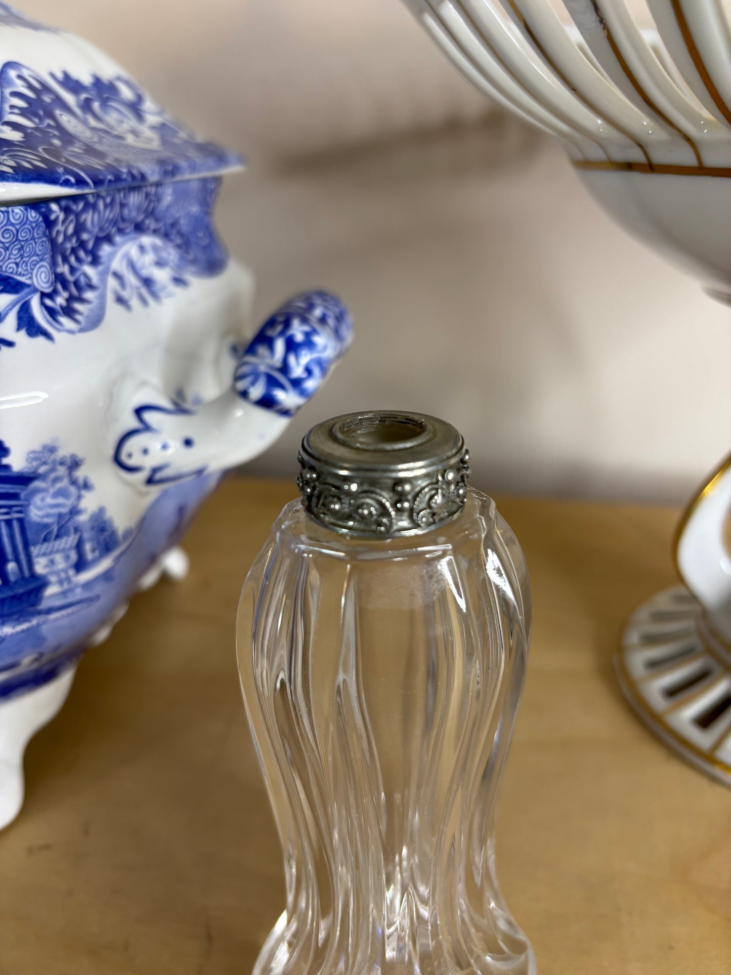 Gorgeous French Royal Opera perfume bottle!