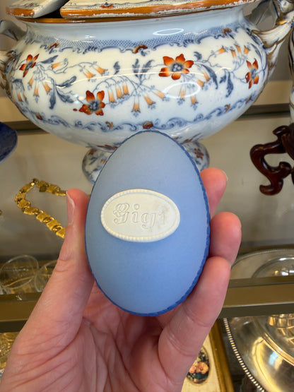 Lovely Wedgwood egg marked Gigi!