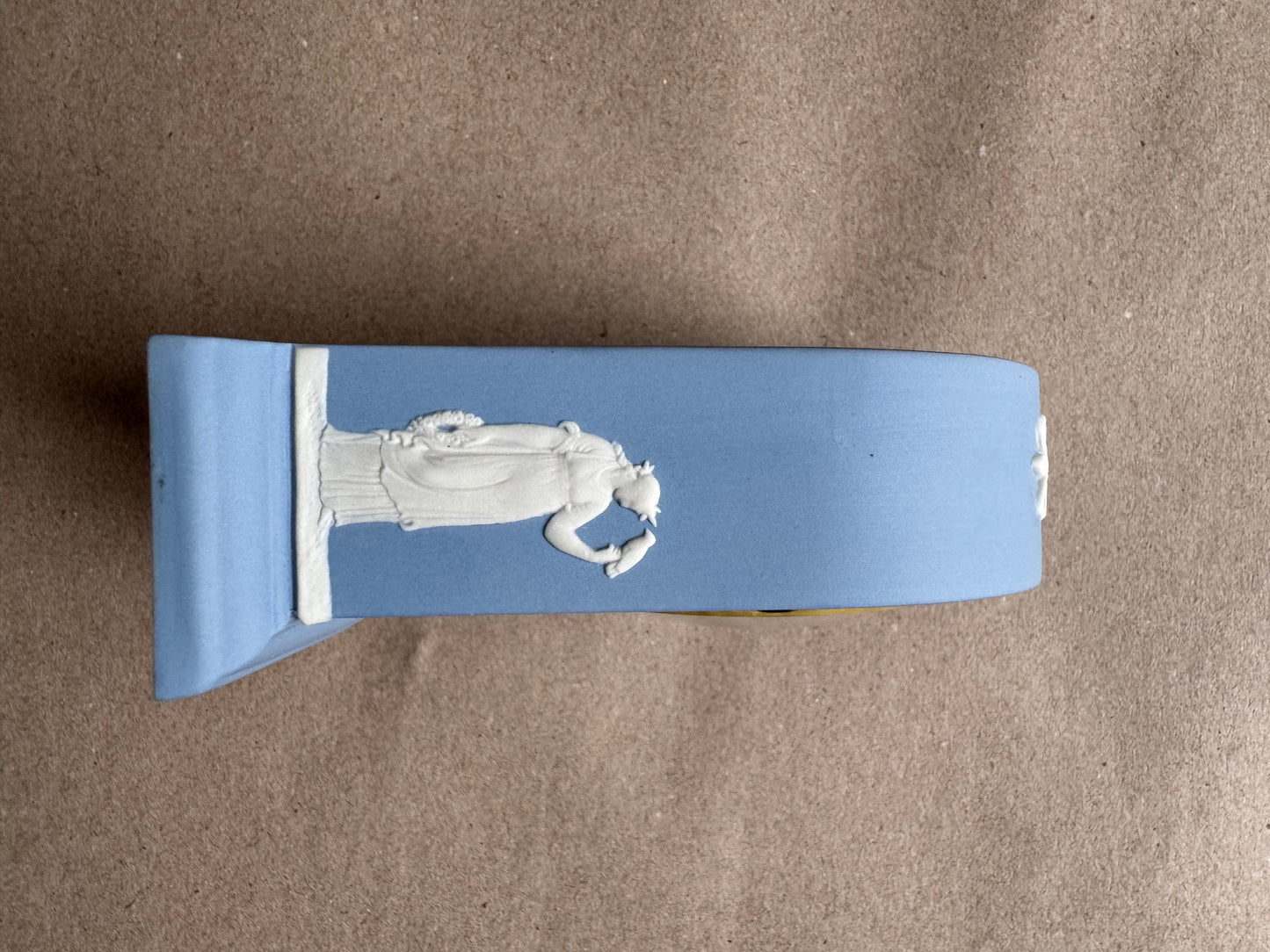 Light blue Wedgewood clock 5x4”￼