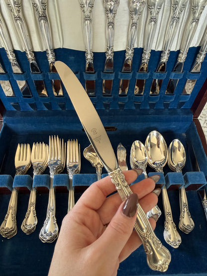 Gorham Unmonogrammed Chantilly Sterling Silver 75-Piece Flatware Set W/ Storage Box