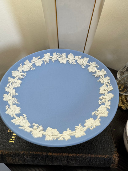 Wedgwood vintage jasper ware stand lavender blue and white