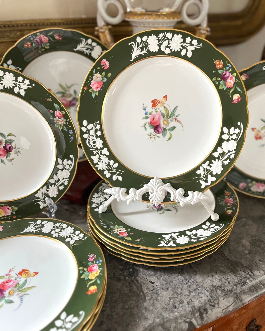 🔥ON AUCTION🔥Exceptional Set of 12 Copeland Spode Green Ground & Raised Enamel Dinner Plates – Gilman Collamore NYC - Stamped Circa 1908-