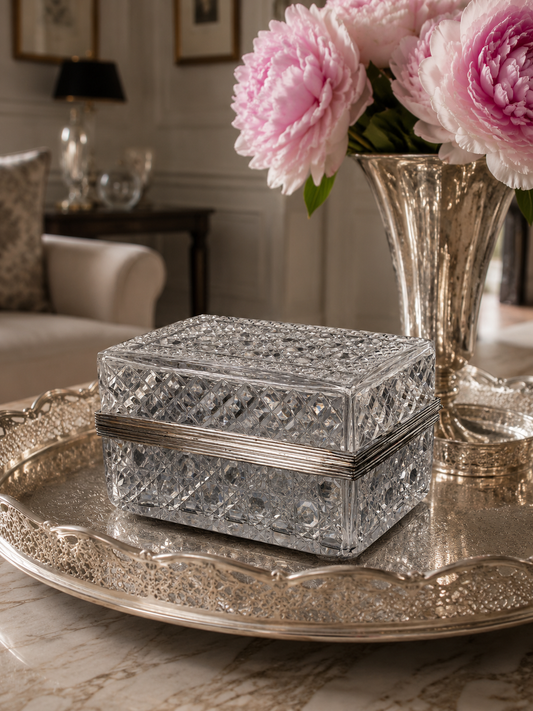 ANTIQUE FRENCH CUT CRYSTAL JEWELRY BOX WITH HINGED LID