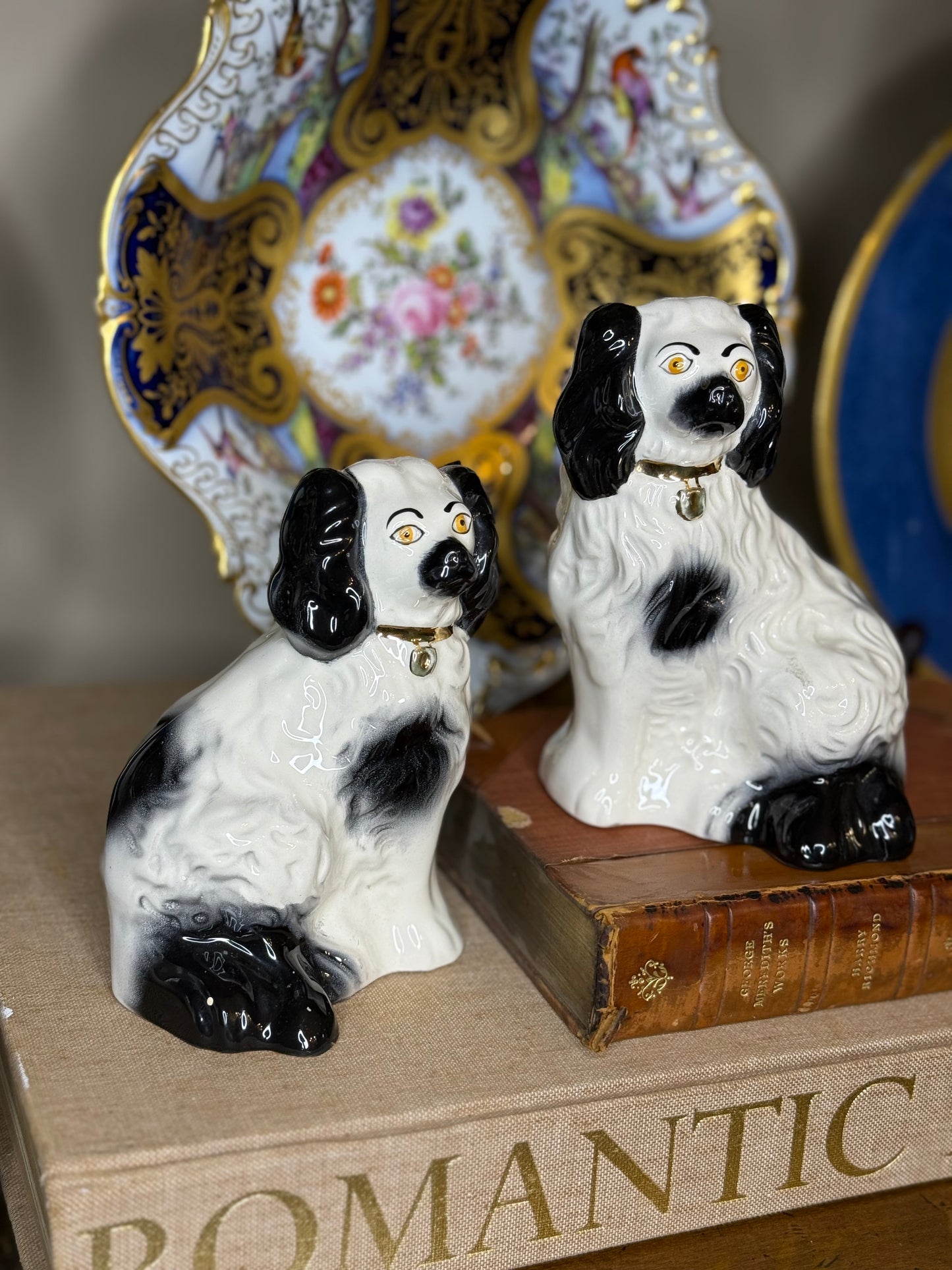 Vintage Beswick England Black & White Spaniel Figurines, 5” Tall: Pristine!