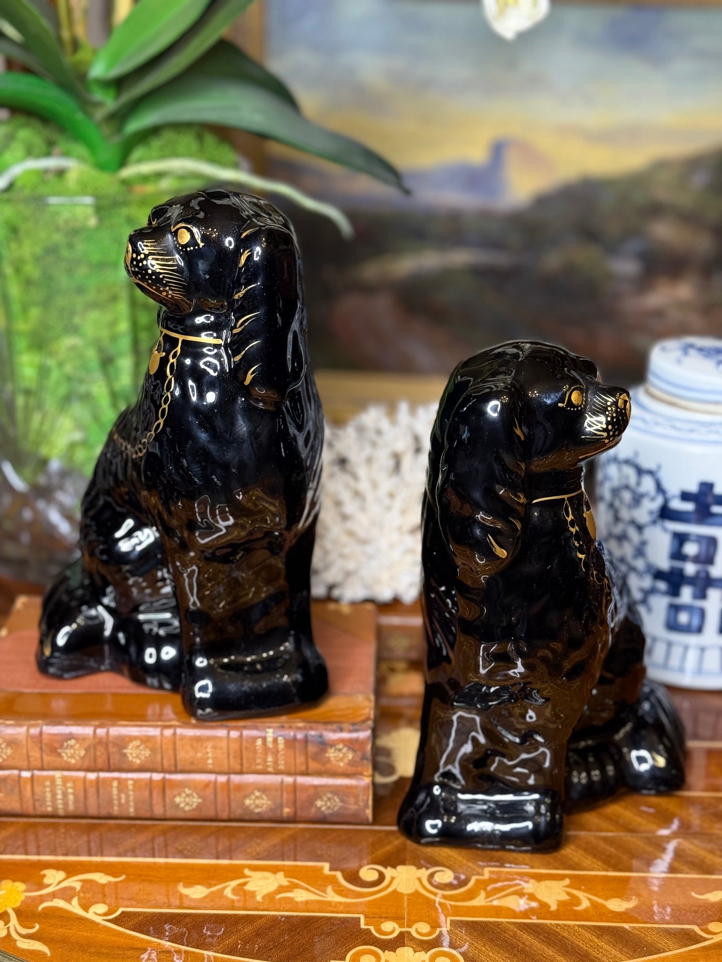 Antique 10” Tall English Black Staffordshire Mantle Dogs (c. 1890–1910) – Pair with Gilt Chain
