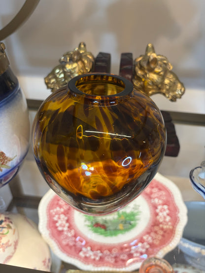 Lovely tortoise shell vase!