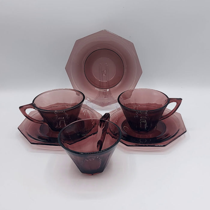 Hazel Atlas Moroccan Amethyst coffee cups and saucers