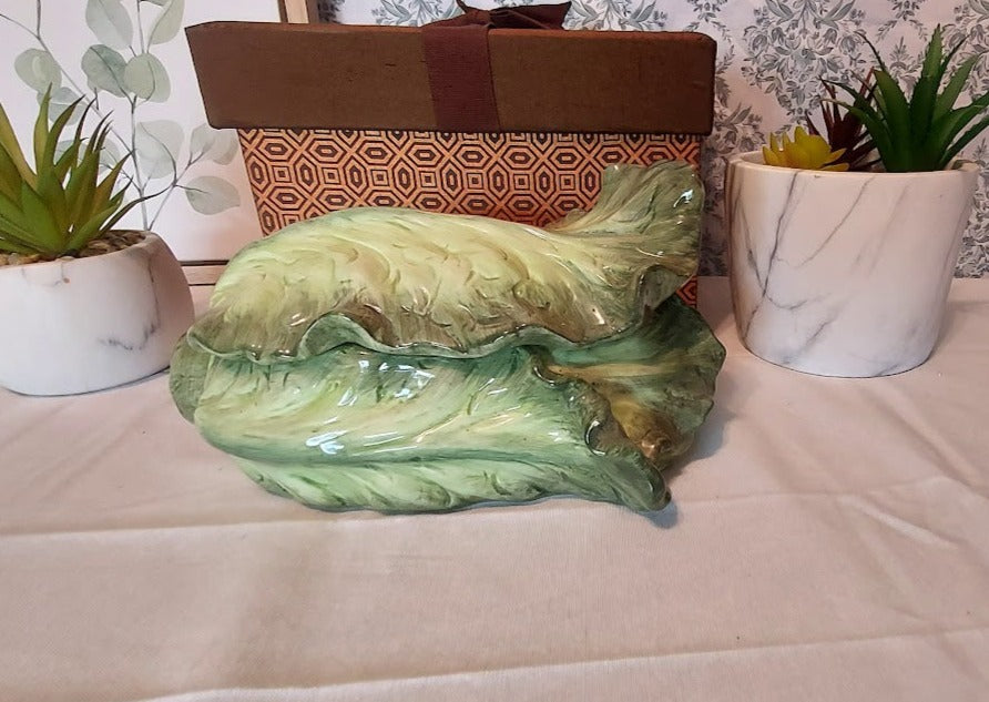 Lettuce leaf bowl with cover by Kaldun and Bogle with original box