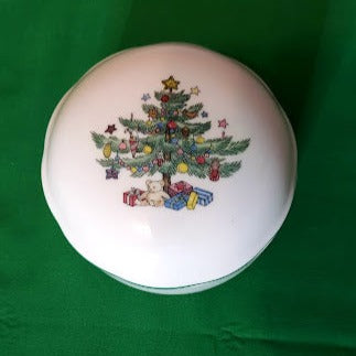 Nikko 6 piece Christmas Party Collection