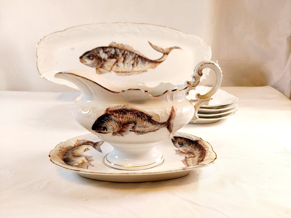 Vintage Fish Service Set, Stunning!!!  Service for 8 & total of 11 pieces