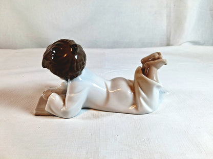 Lladro Porcelain Figure of Boy Reading to His Puppy, Excellent!