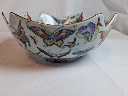 Vintage Bowl Made by Yi Lin Arts, Beautiful Butterfly Art!!