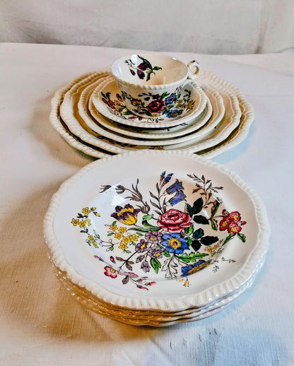 Copeland Spode Romey Dinner Setting!! 24 Piece set. Just Stunning1!