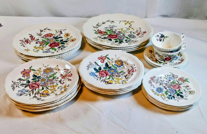 Copeland Spode Romey Dinner Setting!! 24 Piece set. Just Stunning1!