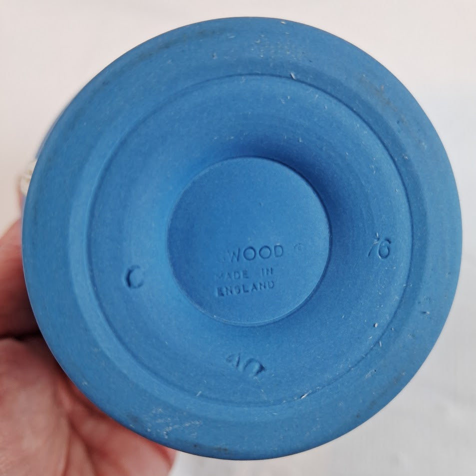 Small Wedgwood Vase or Urn, Beautiful!
