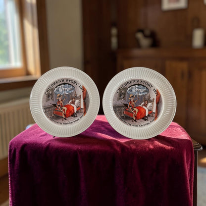 Vintage Wedgwood Collector Plates, Set of two