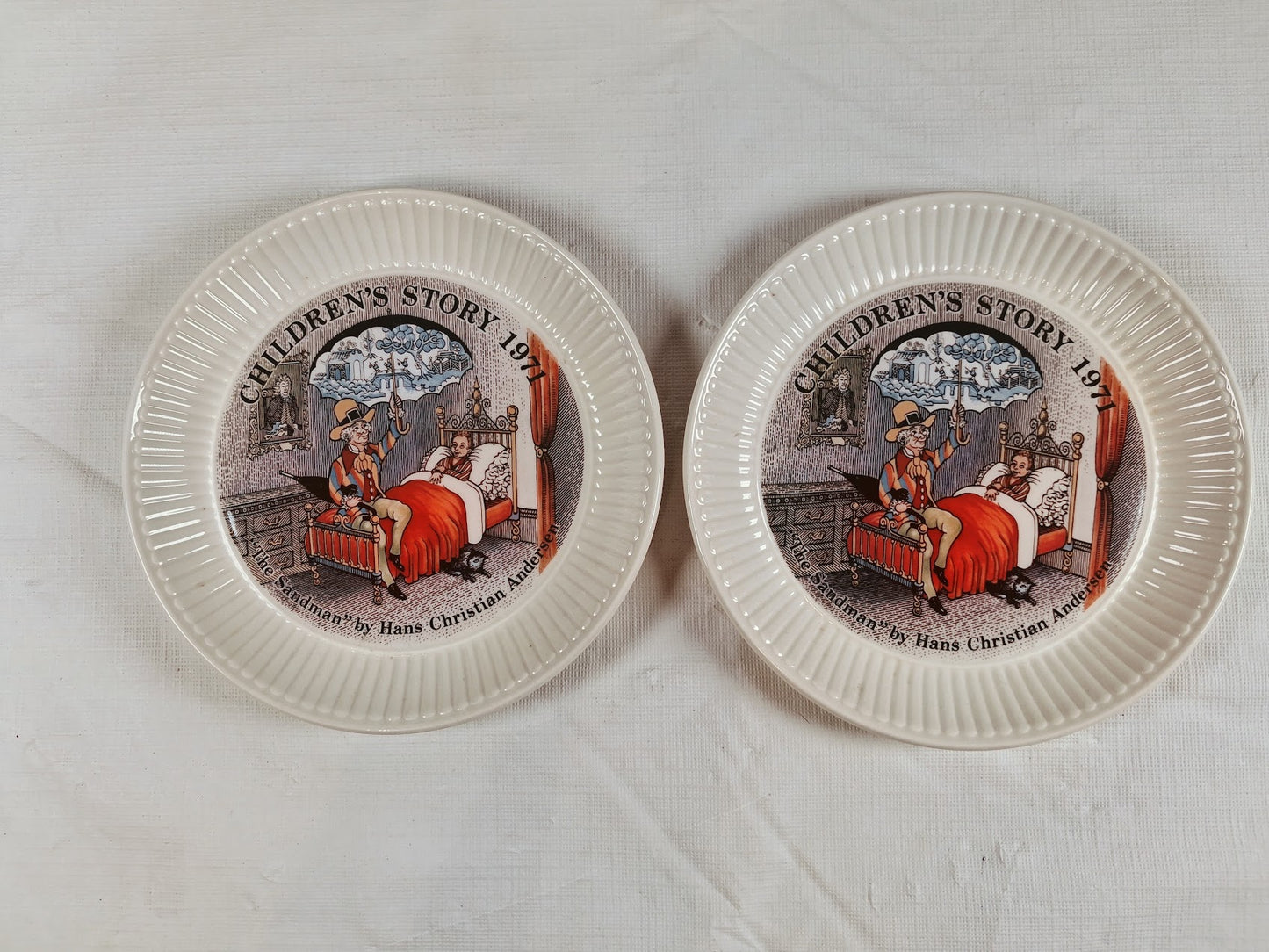 Vintage Wedgwood Collector Plates, Set of two