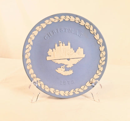 Vintage Wedgwood Blue Jasperware 1973 Christmas Plate