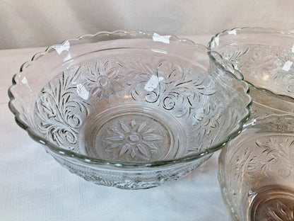 Vintage 5 piece Set of Anchor Hocking Sandwich Glass Bowls