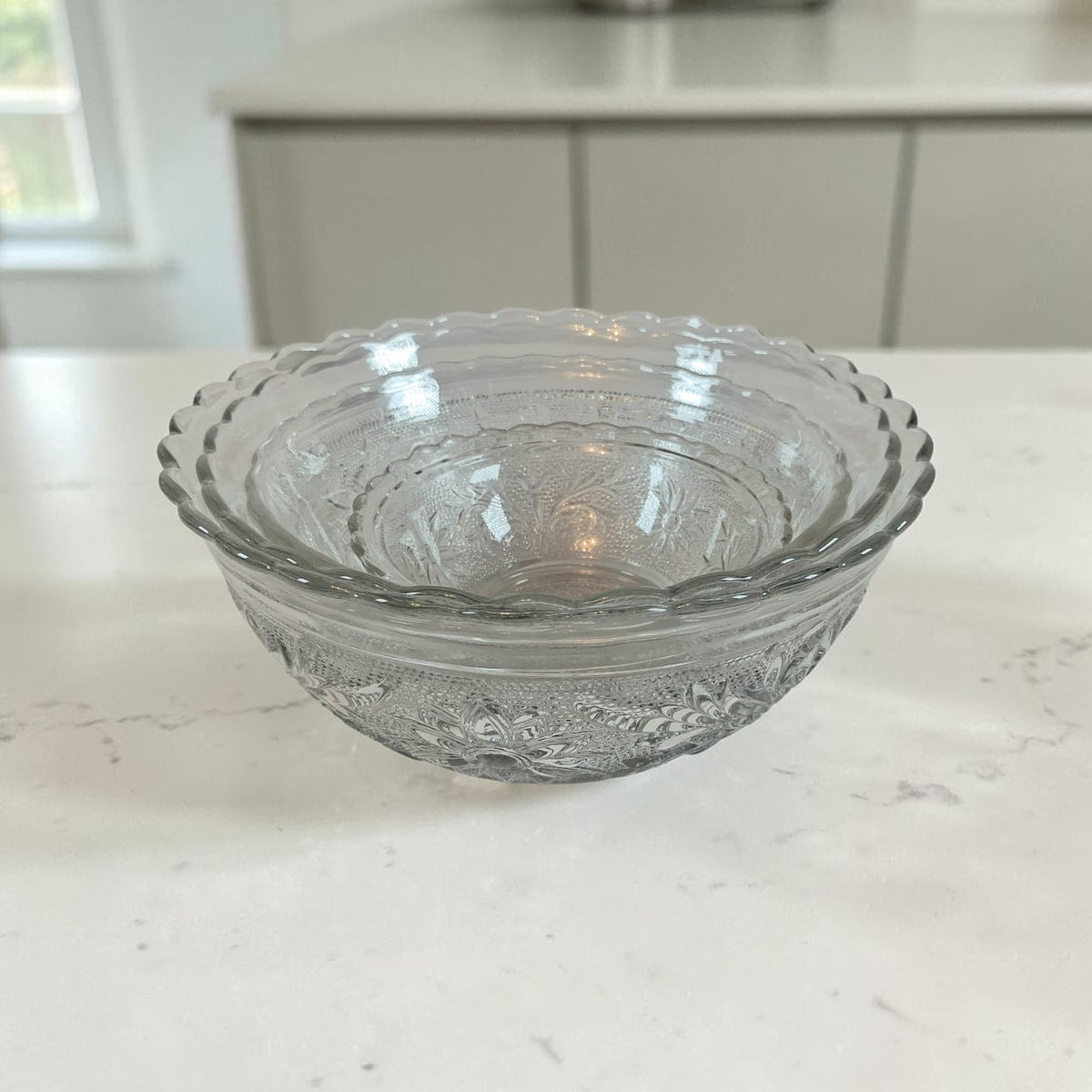 Vintage 5 piece Set of Anchor Hocking Sandwich Glass Bowls