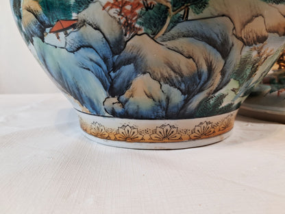 Vintage Chinese Lidded Temple Jar/ Ginger Jar, topped with Beautiful Gold Gilt Foo Dog, Just Stunning!!