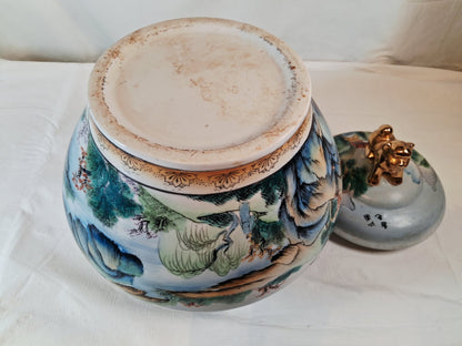 Vintage Chinese Lidded Temple Jar/ Ginger Jar, topped with Beautiful Gold Gilt Foo Dog, Just Stunning!!