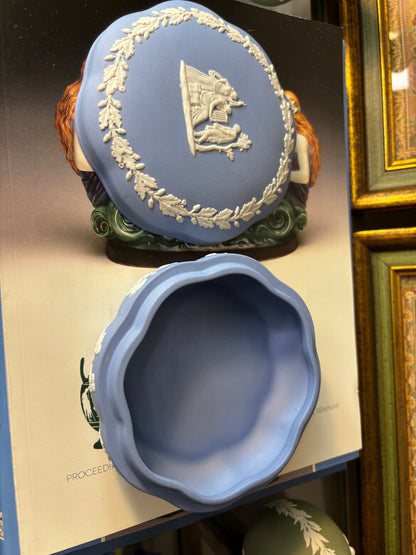 Wedgwood Jasperware large round trinket box!