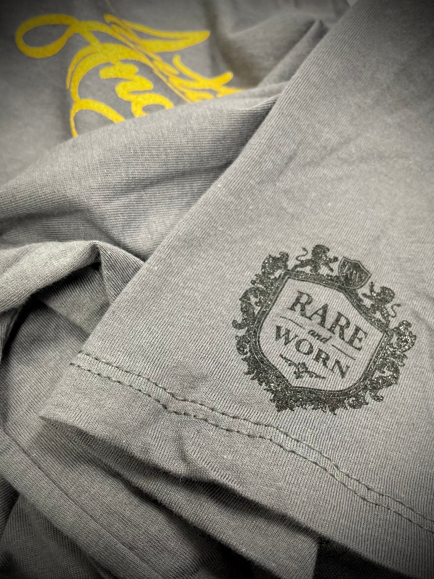 Rare and Worn | Antiquing Anonymous Signature V-neck Relaxed Tee - Dark Grey