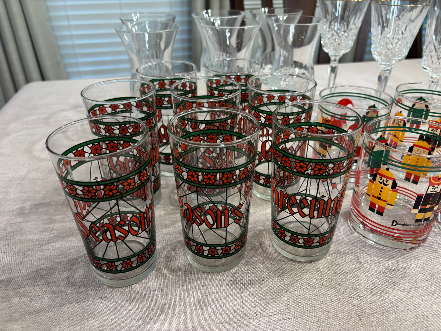 Gorgeous set of 6 Season’s Greetings highballs!