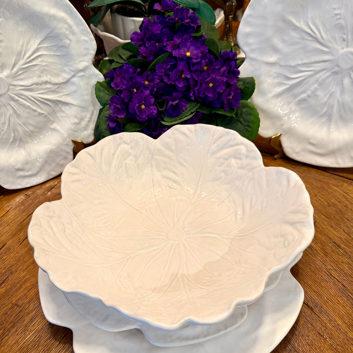 Gorgeous scalloped cabbage ware centerpiece bowl by designer BORDALLO pinheiro of Portugal 11 x 3.5